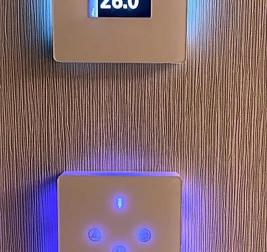 Lumi Hotel *